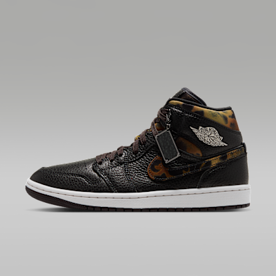 Air Jordan 1 Mid SE Women's Shoes. Nike LU